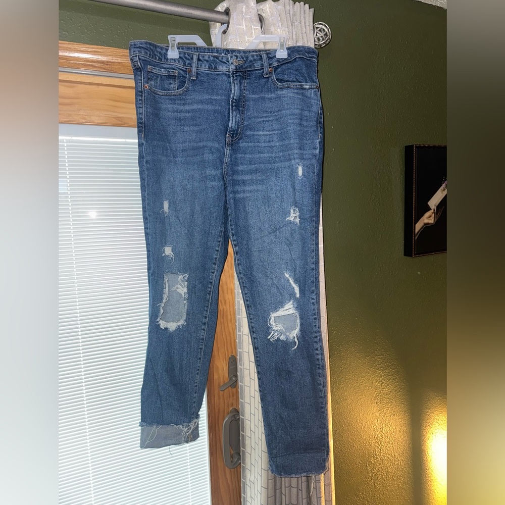 Old Navy Straight Leg Distressed Blue Jeans